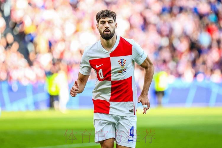 皇马也对格瓦迪奥尔感兴趣 但莱比锡无意今夏出售 皇马也对格瓦迪奥尔感兴趣 但莱比锡无意今夏出售